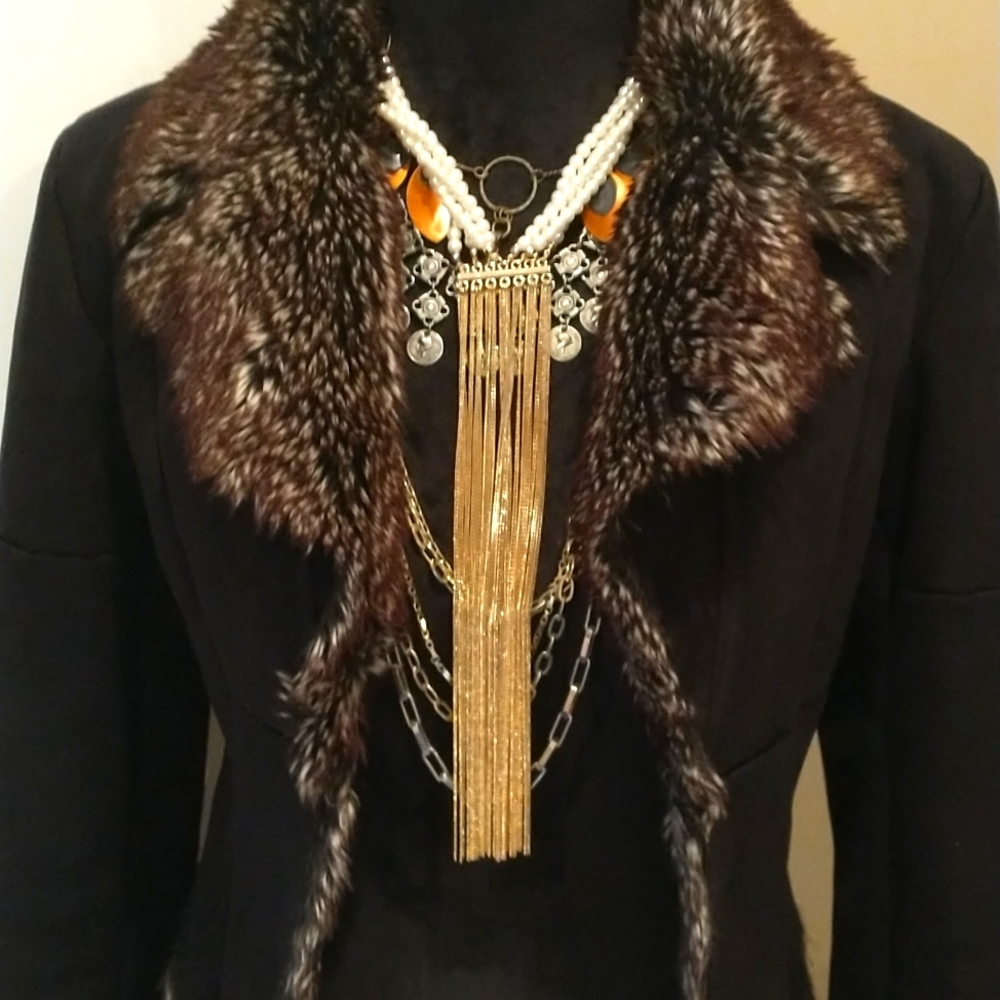 Ladies faux fur n suede jacket 🧥